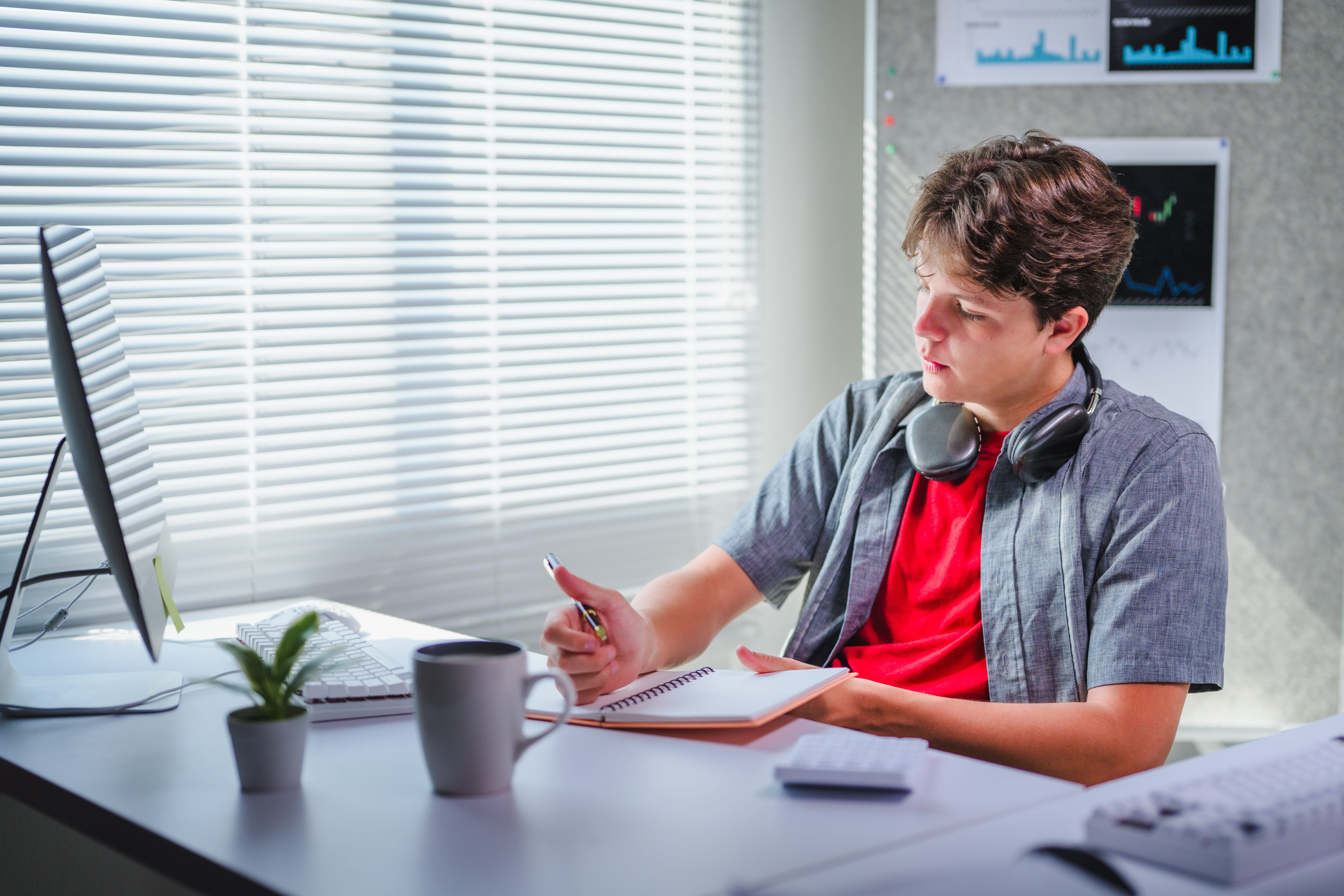 Poradnik: Jak Efektywnie Się Uczyć? 5 Naukowo Potwierdzonych Metod (Obalamy Mity!)